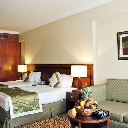 Ramee Royal Hotel Dubai Exteriör bild