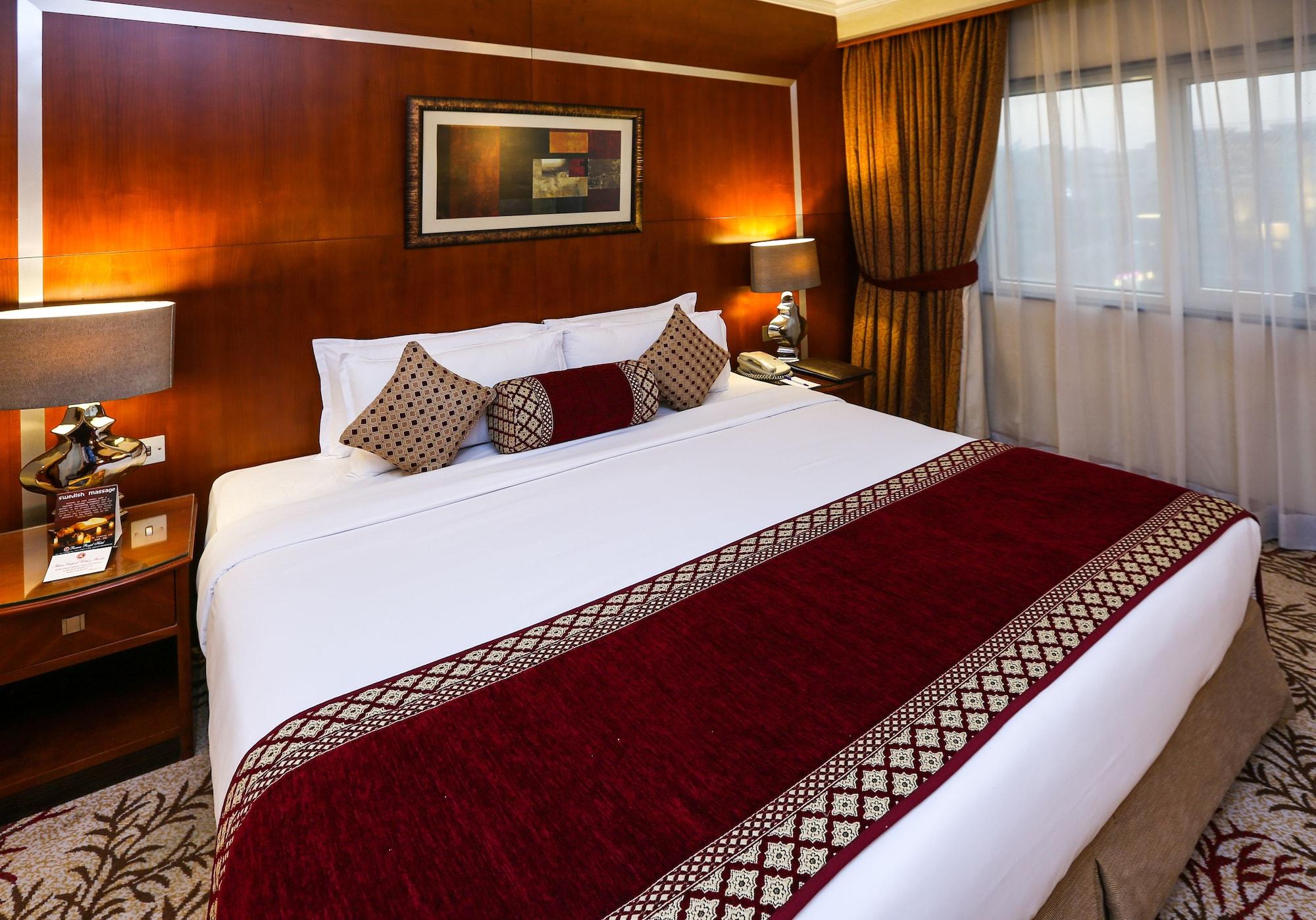 Ramee Royal Hotel Dubai Exteriör bild