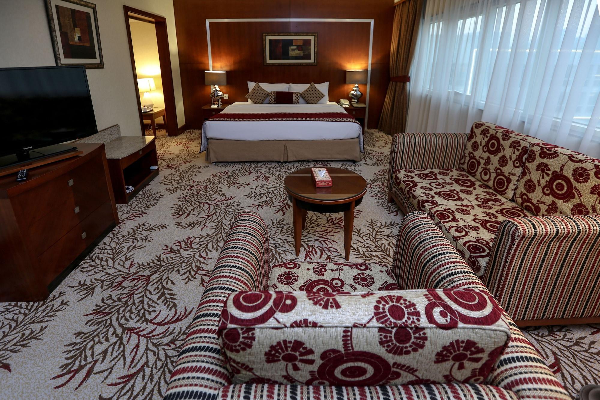 Ramee Royal Hotel Dubai Exteriör bild