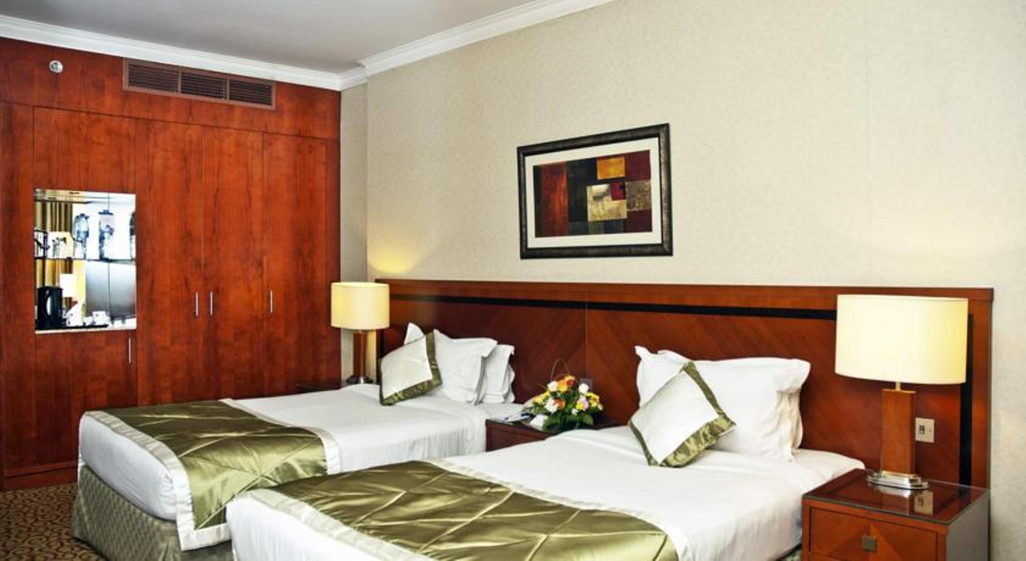 Ramee Royal Hotel Dubai Exteriör bild