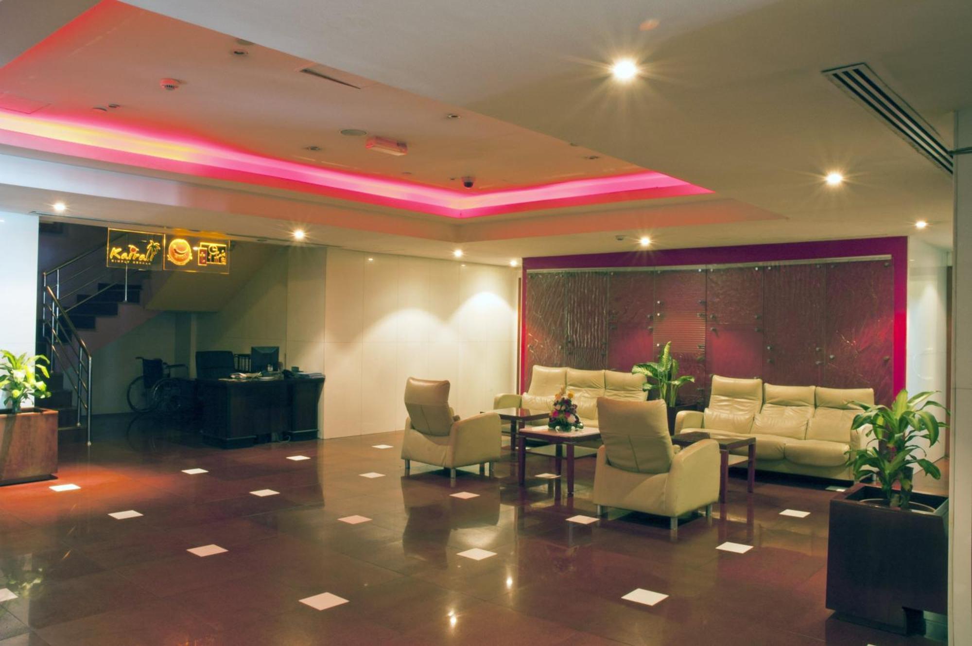 Ramee Royal Hotel Dubai Exteriör bild